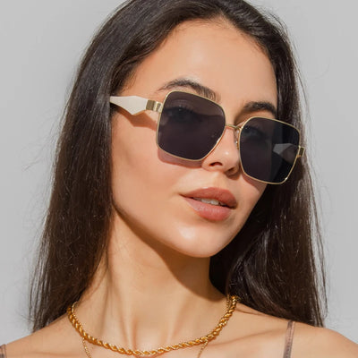 Lunettes de Soleil Femme Monture Large